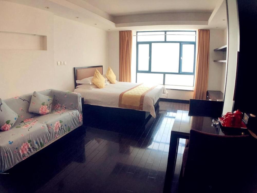 Urban Hotel Shanghai Bagian luar foto
