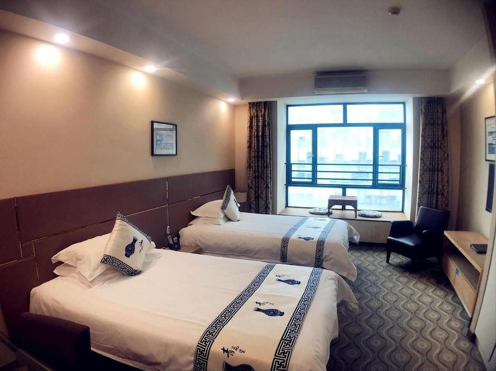 Urban Hotel Shanghai Bagian luar foto