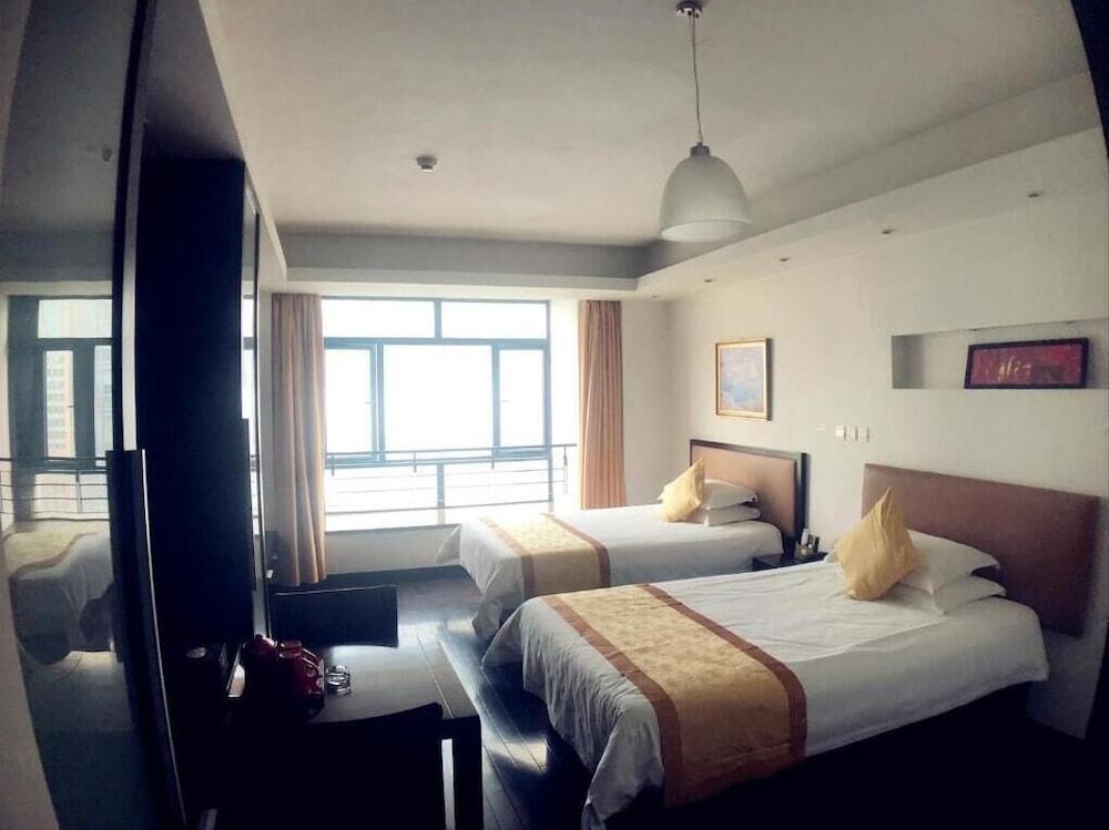 Urban Hotel Shanghai Bagian luar foto